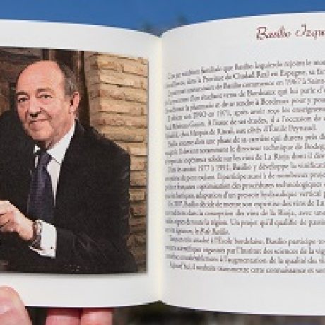 Bodegas El Collado Laguardia Alava Basilio Izquierdo, enologo. LIbro en el que aparece 26 enero 2017 Sonia Tercero